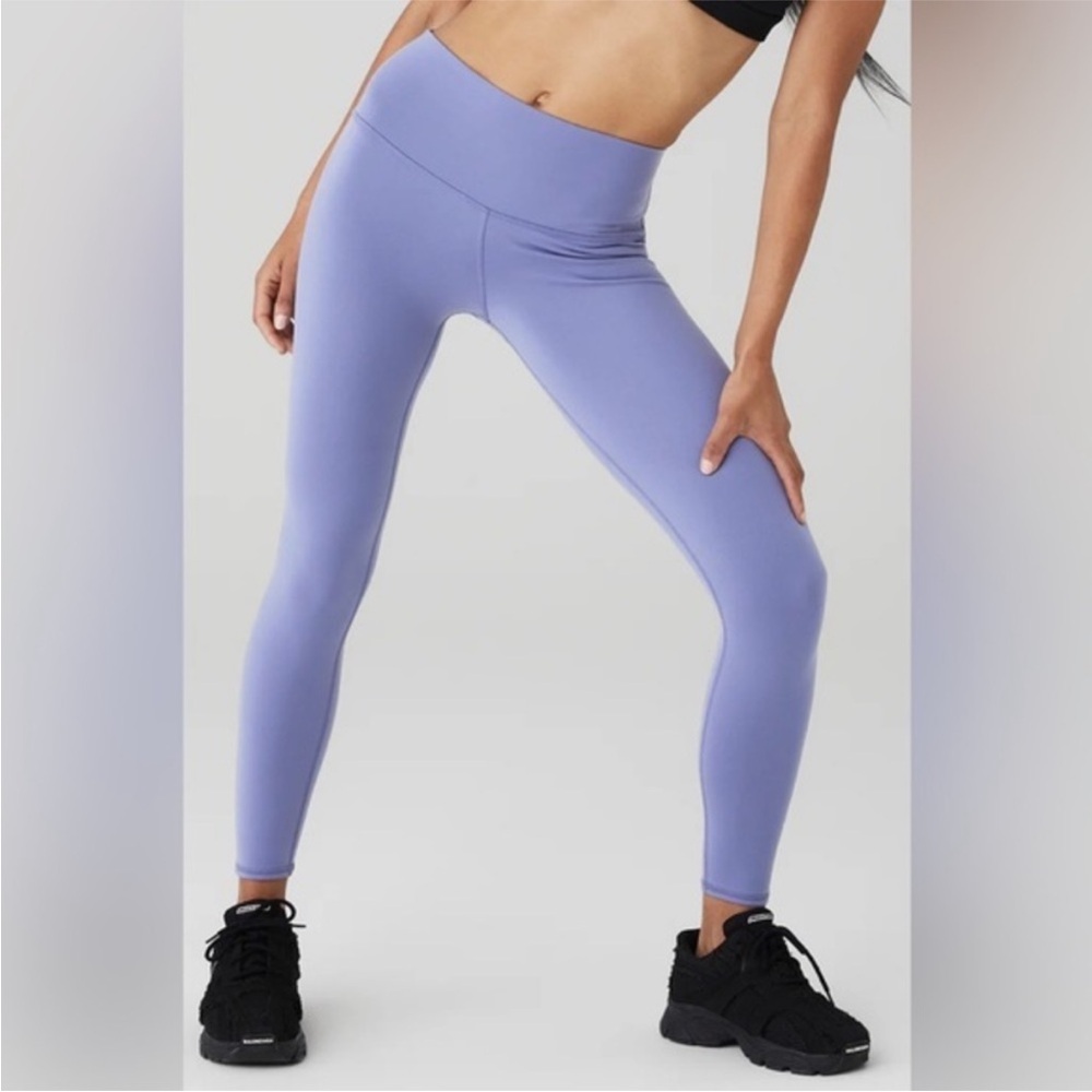 NWT ALO 7/8 High-Waist Airbrush Legging
Infinity Blue